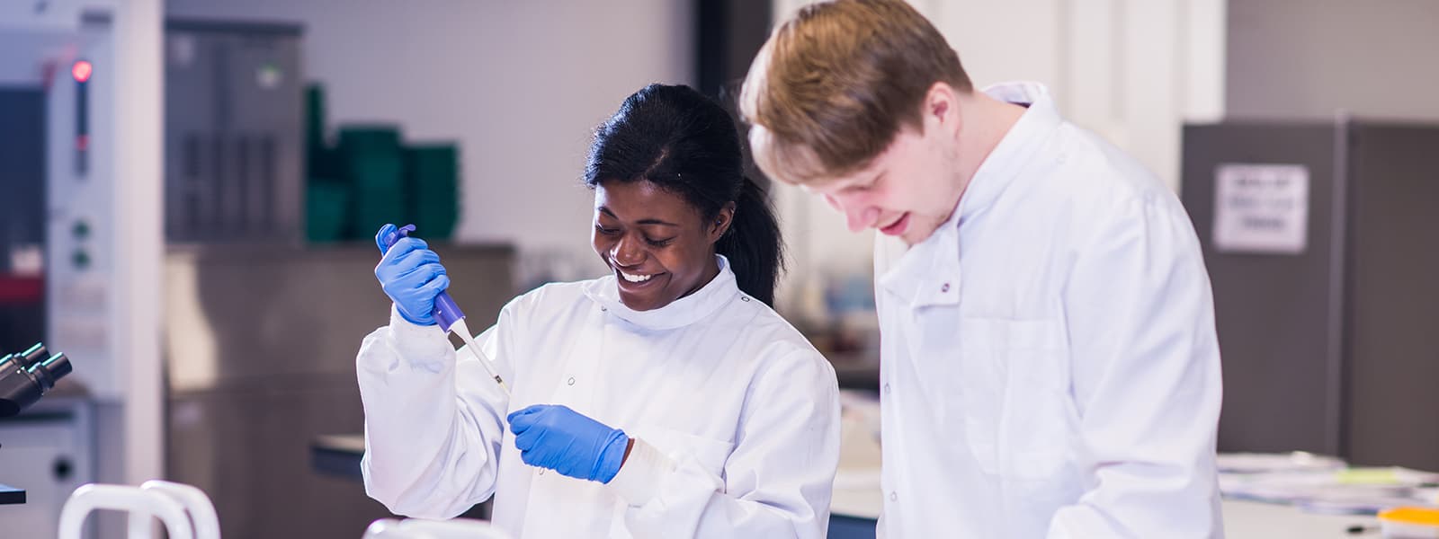 Biomedical Science students working in the lab